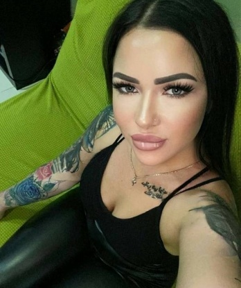 Ева